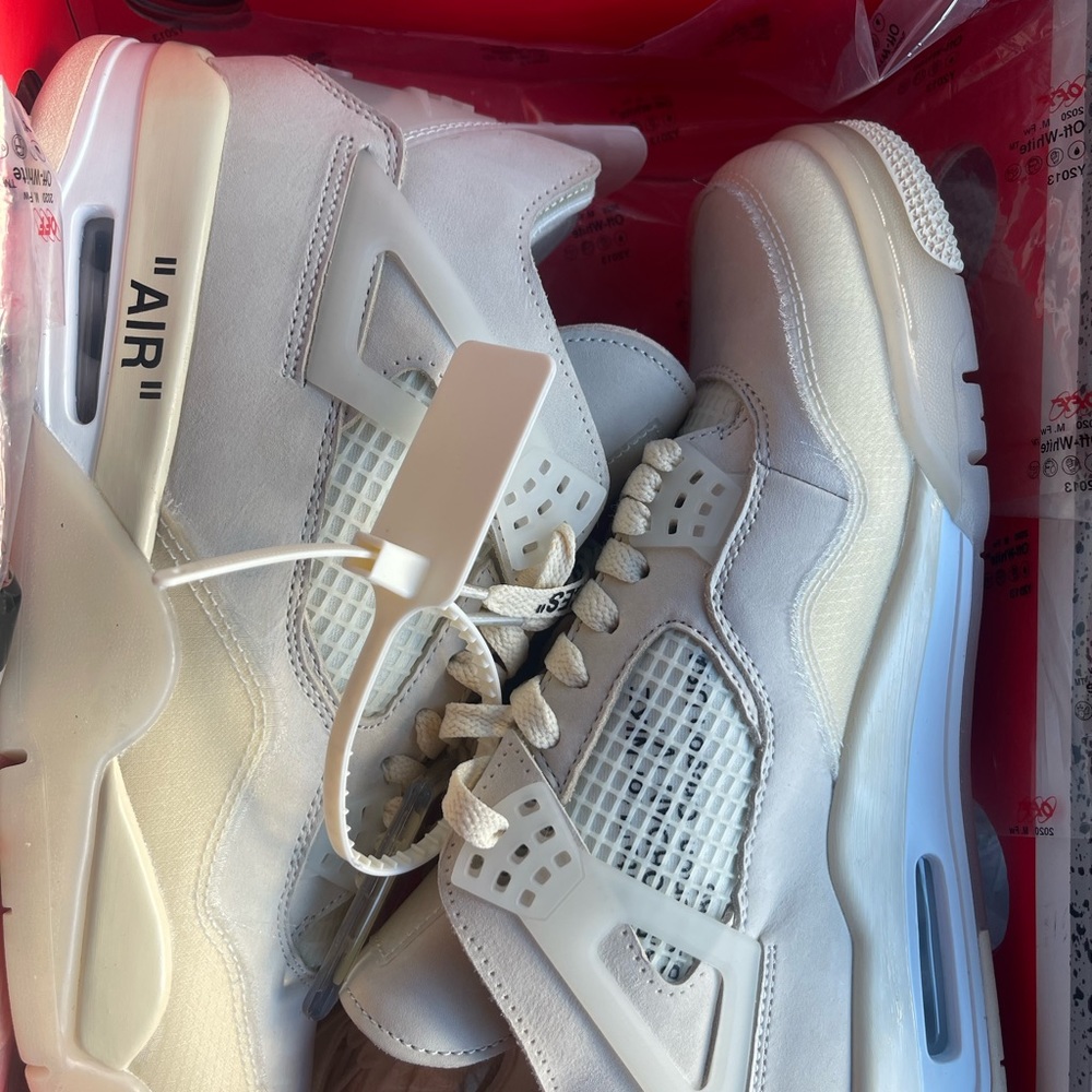 COPY - Retro 4 off white size 11